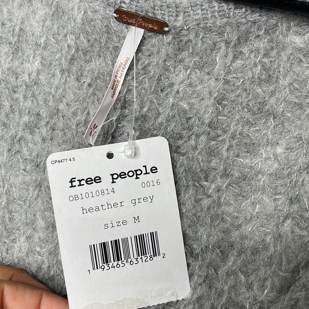 Free People Moonbeam Slouchy Ribbed Knit Long Sleeve V-Neck Pullover Sweater - Picture 8 of 10